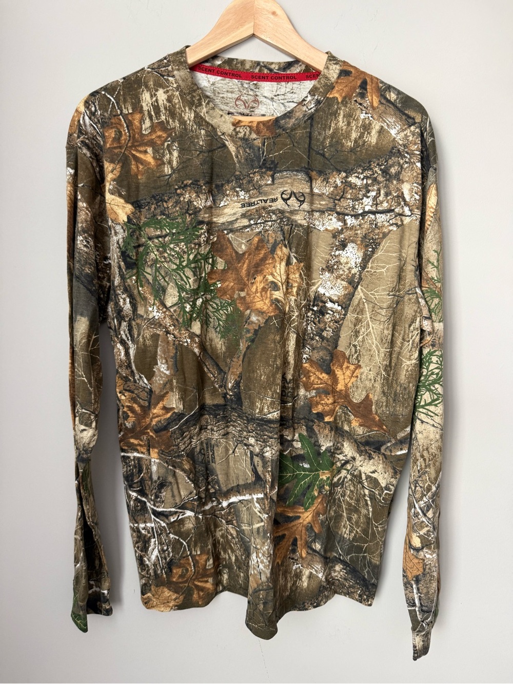 Realtree Leaf Outdoor Long Sleeve Camo Shirt - Brown/Green/Tan